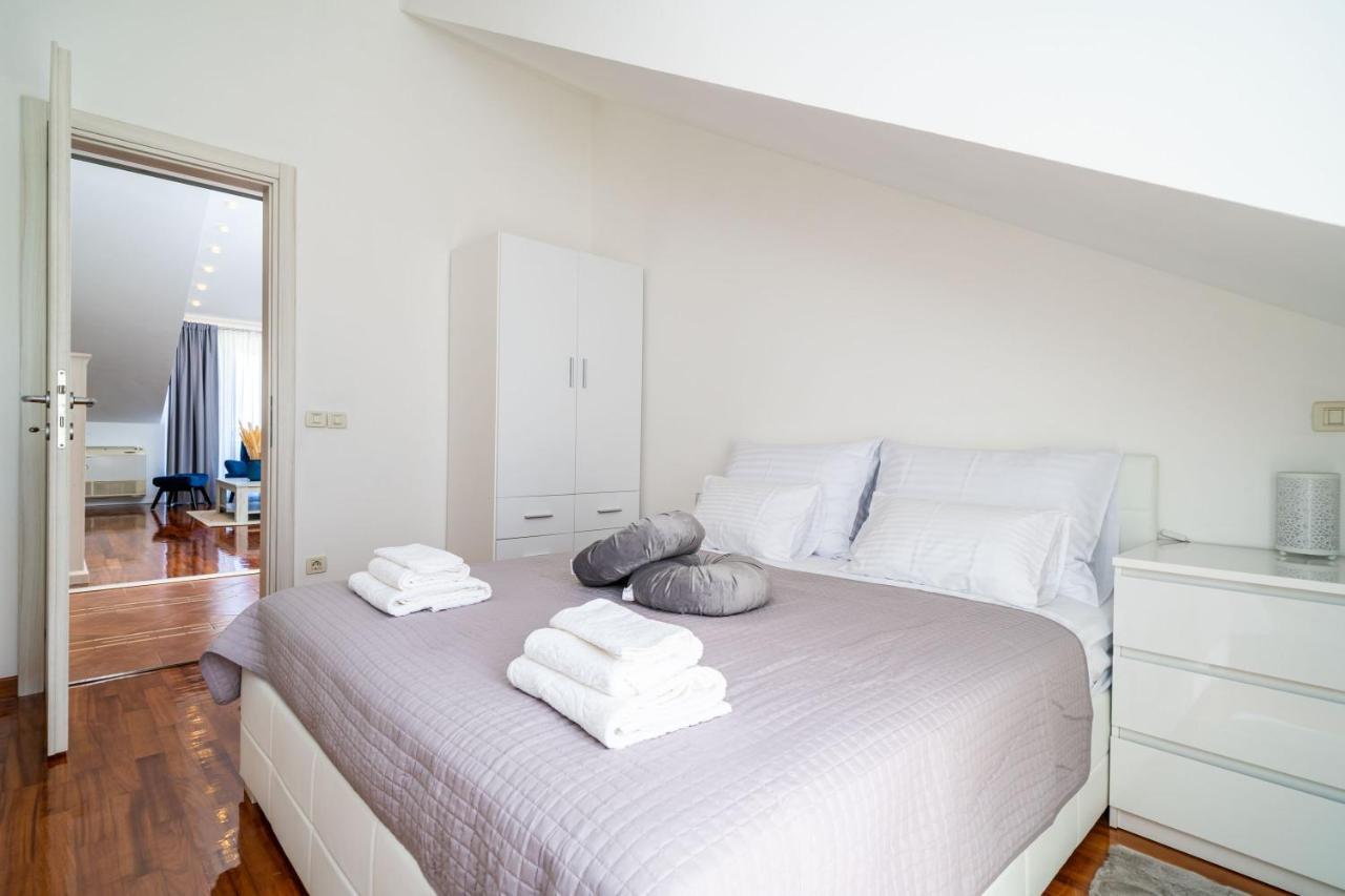 Apartment Elly ดูบรอฟนิก ภายนอก รูปภาพ
