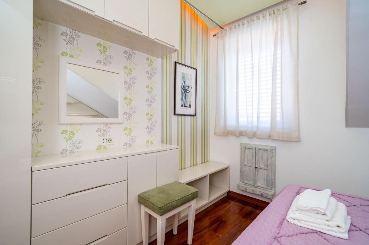 Apartment Elly ดูบรอฟนิก ภายนอก รูปภาพ